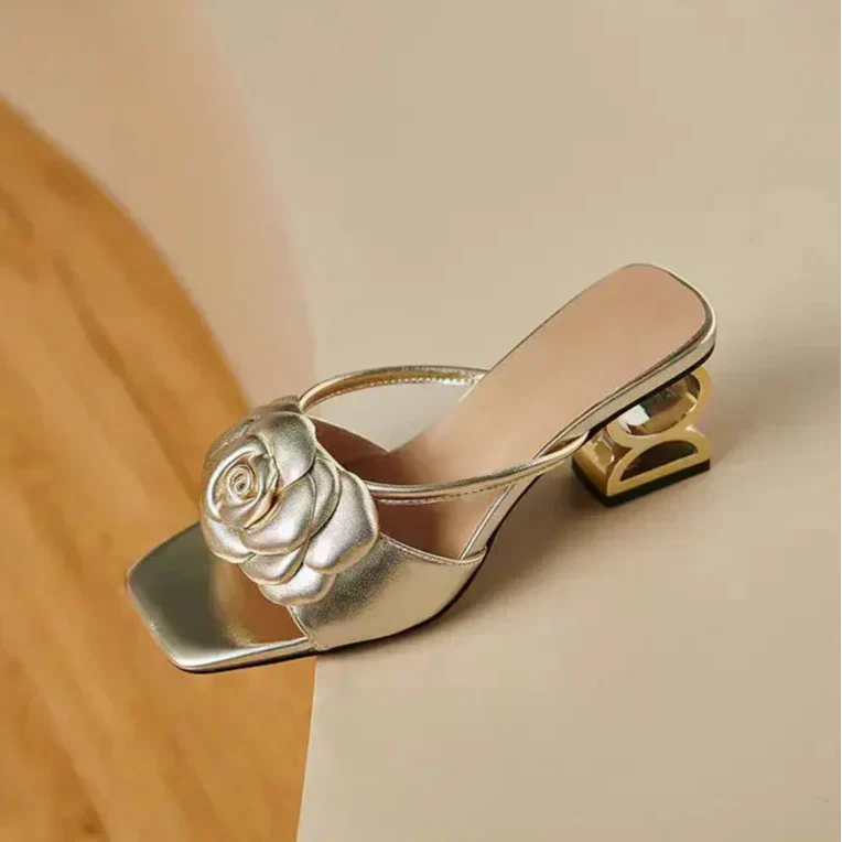 Zelayda™| Dera Floral Sandals