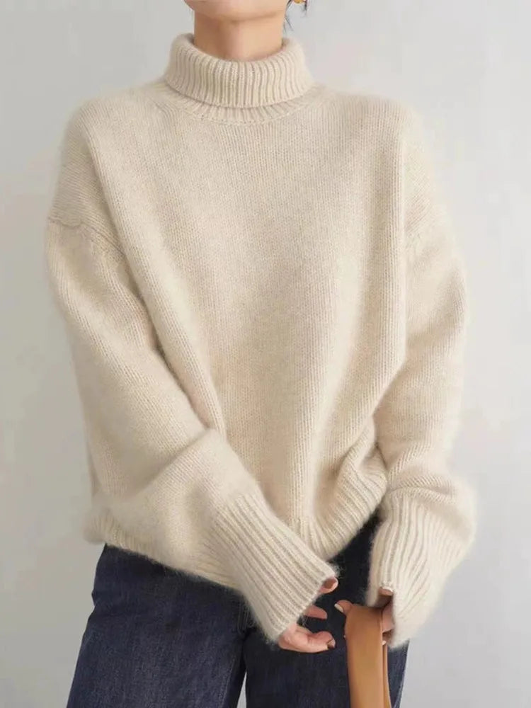 Risa | Elegant Warm Turtleneck