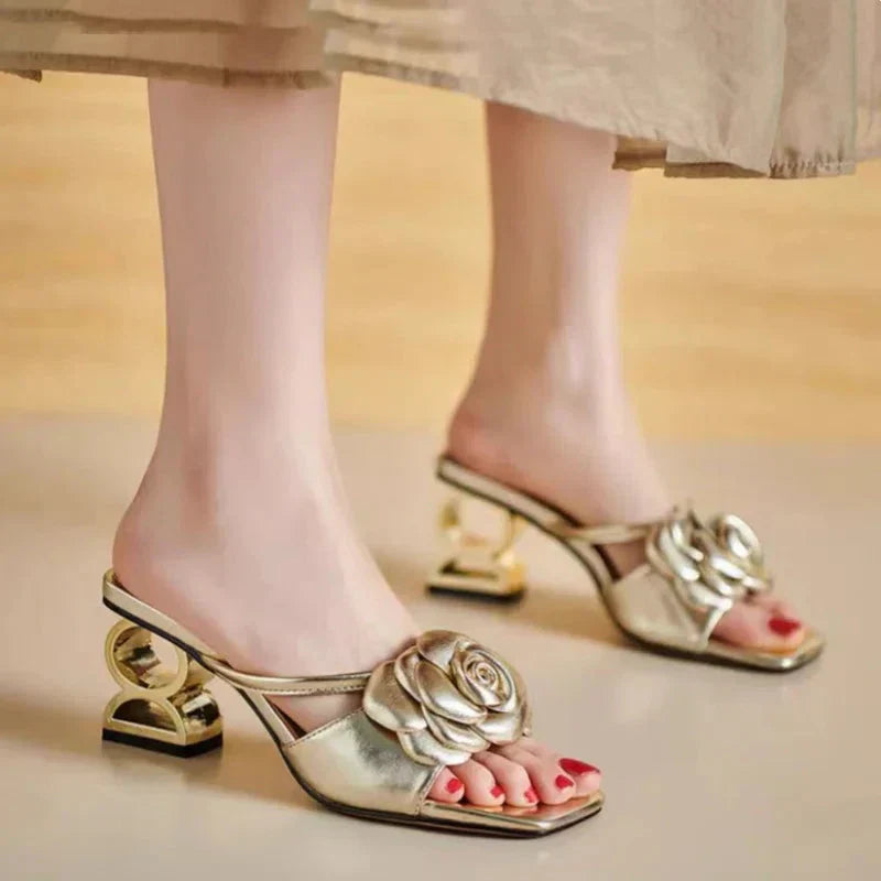 Zelayda™| Dera Floral Sandals